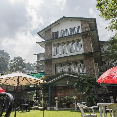Oyo 2402 Hotel Highwinds Shillong Kültér fotó