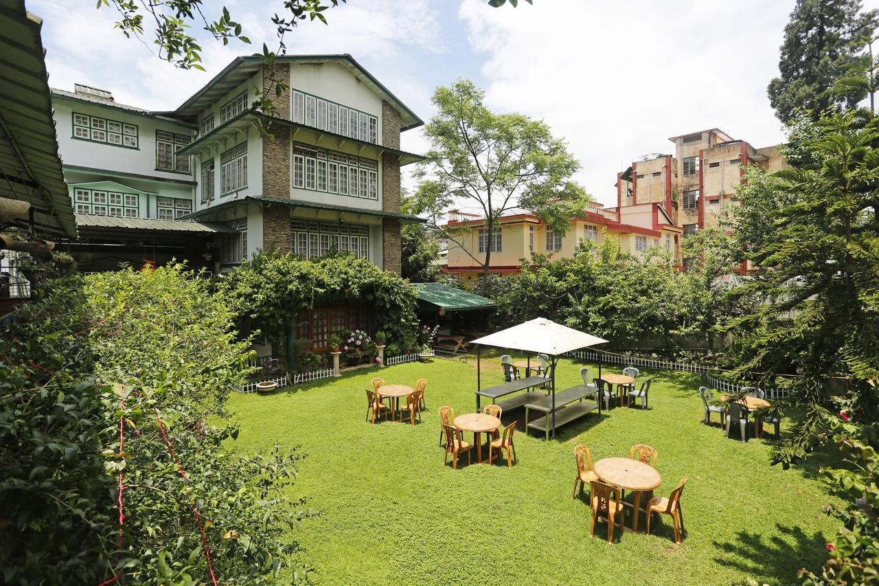 Oyo 2402 Hotel Highwinds Shillong Kültér fotó