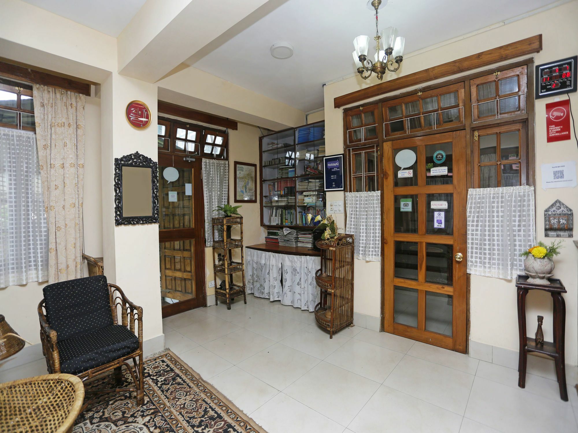 Oyo 2402 Hotel Highwinds Shillong Kültér fotó